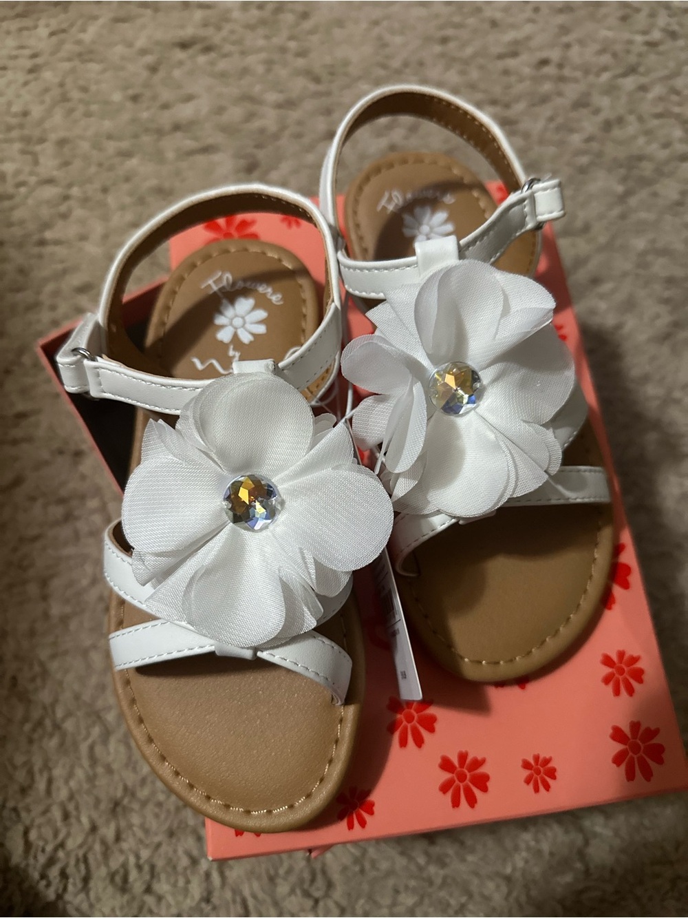 White Flower Sandals Girls Size 10 NWT NIB
